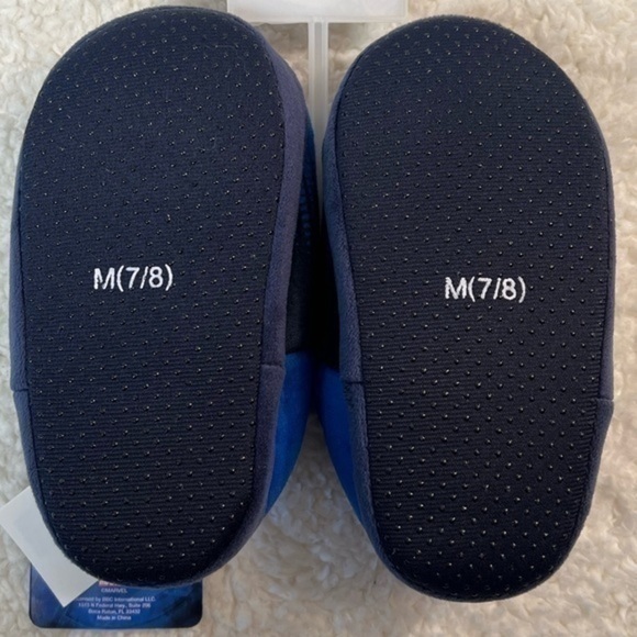 Marvel Avengers Kids Slippers Size: 7/8 M - Picture 3 of 5